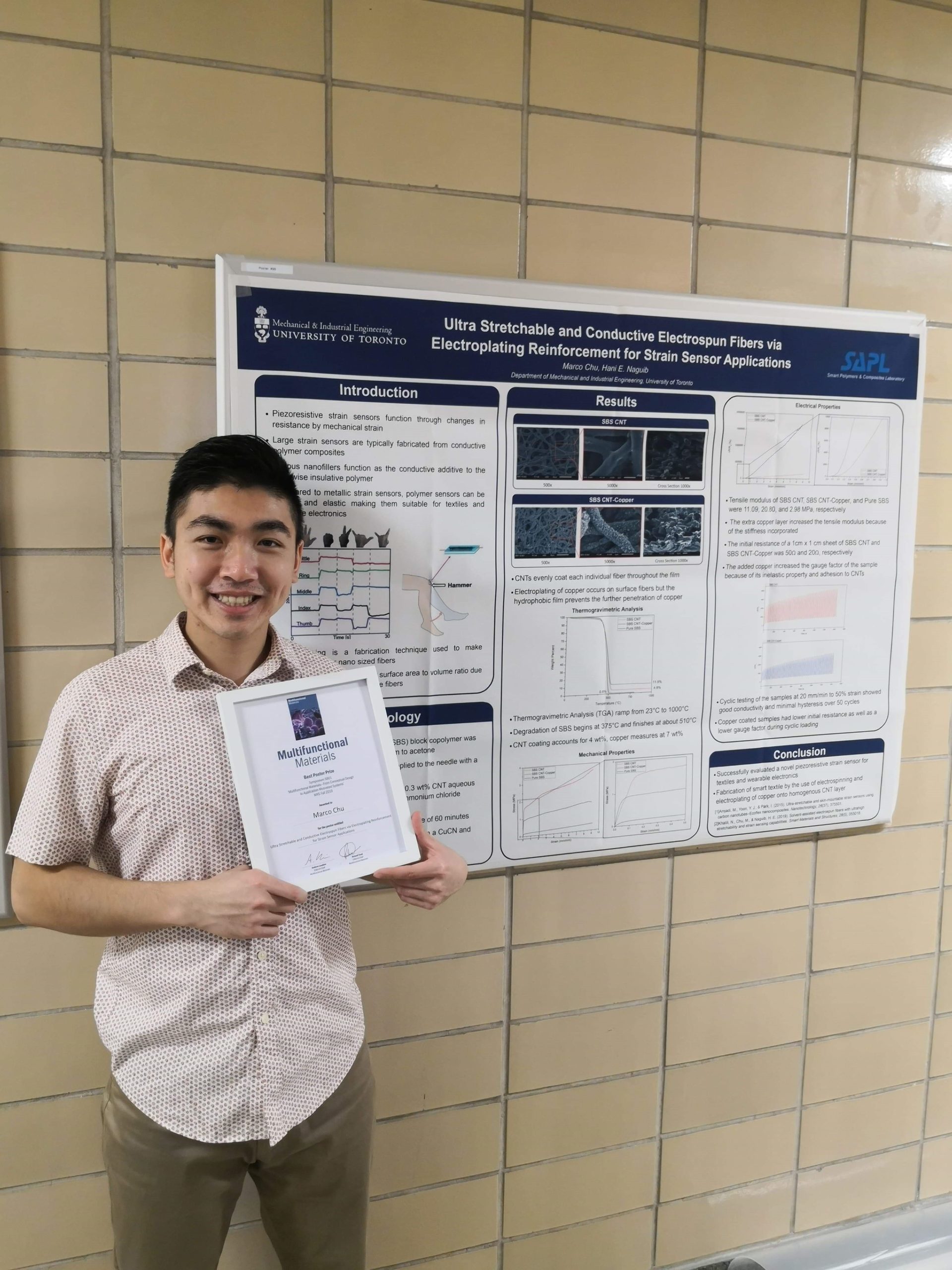 Marco Chu wins the “Best Poster” Award presented by IOP at the MRS Fall